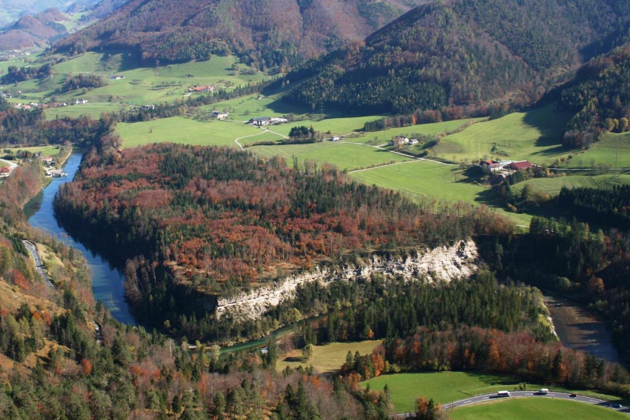 Вилла Ferienhof Unterfuehrholzergut Klaus an der Pyhrnbahn Экстерьер фото